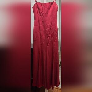 BCBG Maxazria, Long Red Strapless Gown, SZ 4